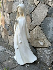Virgen de Lourdes moderna 78cm marfil