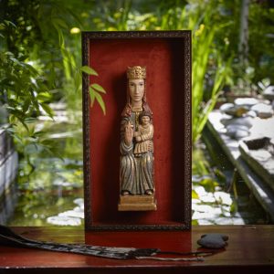 Virgen Románica Grande enmarcada