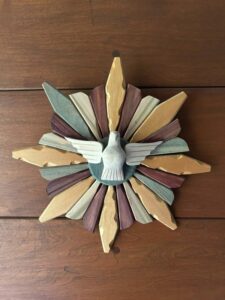 Espíritu Santo 21cm palo santo