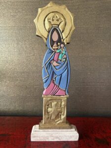 Virgen María Auxiliadora 32cm de mesa